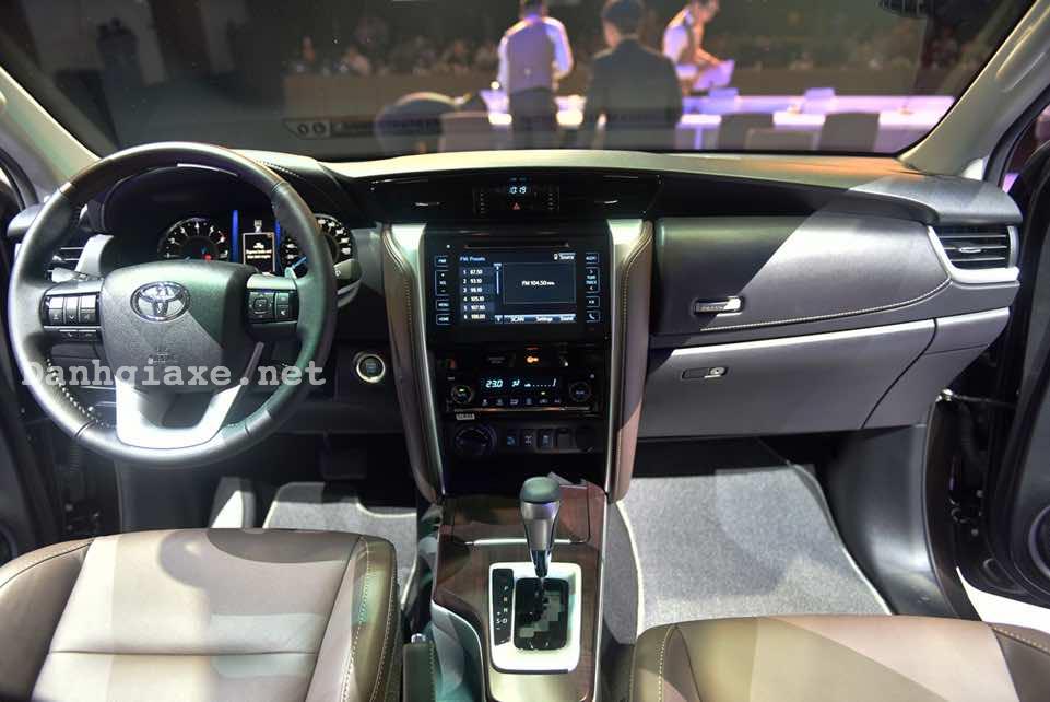 Gia xe hyundai i10 2018 phứt ngoại thất đồng ưu nhược chấm